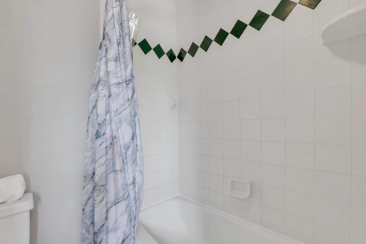 Eagle'S Nest - Spacious Loft Downtown - Near Gsu 스테이츠보로 외부 사진